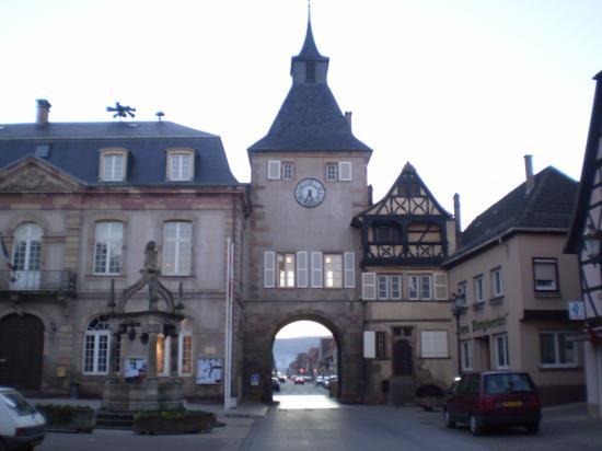 Rosheim. Zittgloeckel et Hôtel de Ville.